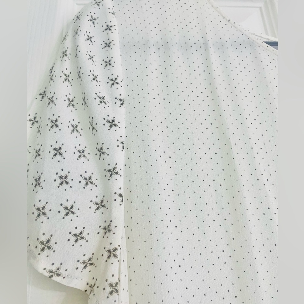 Soft JOIE Hanneli Porcelain Bronze Dot Rayon Top Large NWT - Picture 9 of 14